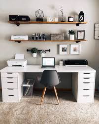 Bureau Ikea Courtney Home Instagram Lol Makers Bureau Ikea Courtney In 2020 Zimmer Einrichten Ikea Tumblr Zimmer Einrichtung Zimmer Einrichten Jugendzimmer