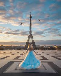 Sunrise at Trocadero: the best photo spot for the Eiffel Tower 🤩 Many of  you are wondering if this place will be accessible during the Olympics. It  will be closed from July