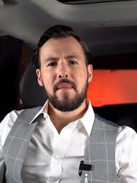 Querida comunidad, la muerte de Débora Estrella abre dudas sobre la  seguridad en vuelos privados y el riesgo al que se exponen periodistas.  ¿Qué opinas? 🕊️ #DéboraEstrella #Intacto #JuanPastrana ...