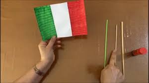 Bandiera italiana, simbolo di bellezza e battaglie. La Bandiera Italiana Sez D Blu Youtube