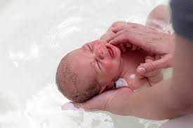 Download now mother in new baby battle to get damages newborn. Kapan Bayi Baru Lahir Boleh Dimandikan Alodokter
