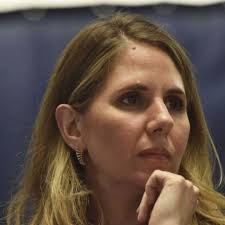 6 Democrats battle to take