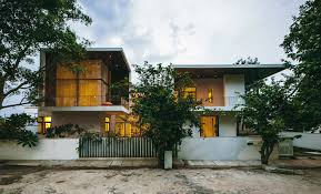 Velg blant mange lignende scener. Courtyard House Abin Design Studio Archdaily