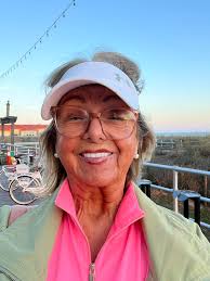 First trip to the US with mom and a cute puppy