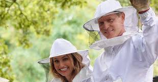 Bobby flay giada de laurentiis. Are Bobby Flay And Giada A Couple Now They Filmed A Show Together