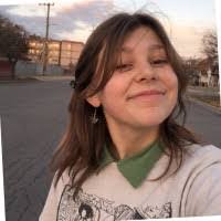 Isabella Stringer's Instagram, Twitter & Facebook