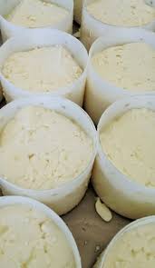 La Laiterie De Paris Le Fameux Camembert De Chevre De Charline Fromage Fait Maison Camembert Fromage Maison