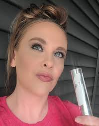 ✨ Build Your Own Bundle + Get a Free Mascara! ✨ I used to slather my lashes  in glue, chemicals, and heavy formulas just to make them look full and  long… 🙈