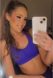 Caitlin-Lee Currie (@caitlinleecurrie)