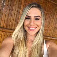 Jessica Lemos's Instagram, Twitter & Facebook