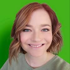 Amanda Hiller's Instagram, Twitter & Facebook