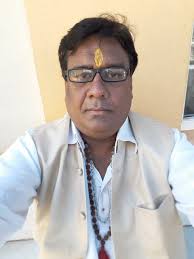 Top Pandits near Kings Circle Railway Station Kings Circle