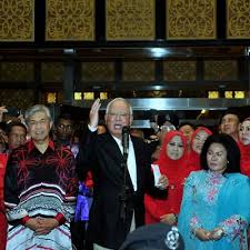 A doctor in the house: Hipokrit Mahathir Belanja Rm7 Juta Semata Mata Nak Jumpa Bush Arwah Megat Junid Sebagai Perancang Utama