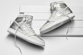 How far is it from jordan to abu dhabi? Air Jordan 1 Co Jp Metallic Silver Siap Dirilis Tertarik