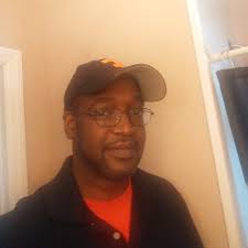 What are the best places to eat in Newark?