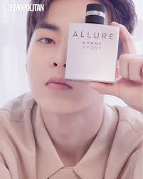 He currently resides in namyangju, south korea. Exo Schedule On Twitter Upcoming Release Baekhyun W Korea Men Ver March 2021 Issue 3 Covers 10p Kai Esquire Korea March 2021 Issue 3 Covers 14p Xiumin