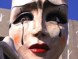 Laura Mosca's Instagram, Twitter & Facebook