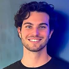 Lenny Bloom's Instagram, Twitter & Facebook