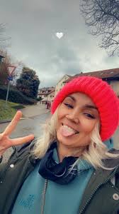 Howsit. Im a dutch citizen and Im looking for work somewhere in the alps as  a helping hand, anything will be great, for some money and accommodation. I  really want to learn