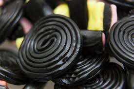 It is taken internally in the treatment of addison's disease, asthma, bronchitis, coughs. The Science Of Liquorice Whether You Love The Dark Root Or Hate It