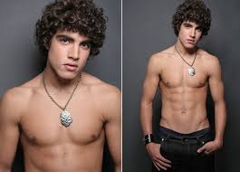 Confirmado no elenco do remake de ti ti ti, caio castro, o bruno, já se prepara para sua despedida de malhação. Caio Castro O Gala De Malhacao E Capa Da Revista Capricho