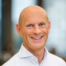 Peter Bos's Instagram, Twitter & Facebook