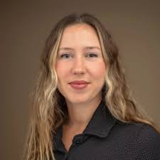 I'm so excited to share that I just started my first fall quarter at UCLA  Anderson School of Management! I finally got my official "brick pic" :) I  look forward to spending