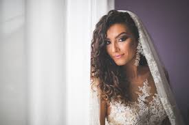 Half up half down hairstyles for curly hair hairstylo. 30 Curly Wedding Hair Looks To Inspire