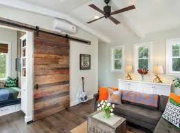 Ideas con palets ¿qué hacer con los palets? 8 Puertas Espectaculares Hechas Con Madera De Palet I Love Palets