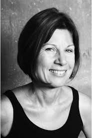 Roxanne Claire's Instagram, Twitter & Facebook