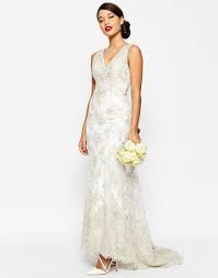 Vestiti bohémien spensierati e morbidi, balze e volant nelle i vestiti da sposa marisa spose riescono a esaudire ogni tuo desiderio: Abiti Da Sposa Economici A Meno Di 500 00 Colorato Di Pink
