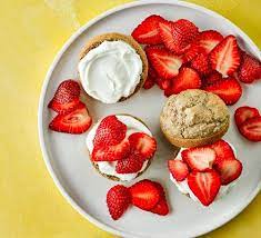 Chia Oat Breakfast Scones With Yogurt And Berries Recipe Bbc Good Food Recipes Breakfast Scones Chia Oats Breakfast