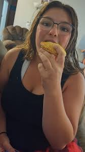 Order pie and cream puffs for delivery