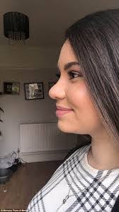 Holly Everson's Instagram, Twitter & Facebook