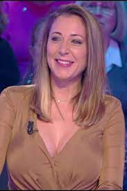 A cette occasion, la jeune femme est. Tpmp Les Candidats De Tele Realite Consideres Comme Incultes Magali Berdah Les Defend Tele Realite Emission Tv Defendre