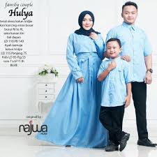 15 model baju muslim couple tren terbaru 2017. Sarimbit Batik Pasangan Ayah Ibu Dan Anak Laki Laki Couple Batik Family Party Dress Modern Shopee Indonesia