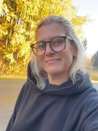 The new Baggy Dad. 85% Cotton 15% Linen Soft + lightweight