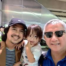 Be grateful to everything and always feel blessed. Look John Lloyd Cruz Spotted With Son Elias In Cebu Gma Entertainment