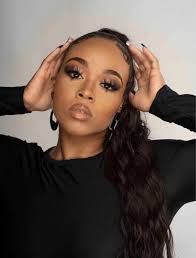 Adults struggling with no kids is weird 😂😂😂😂what u out here doing