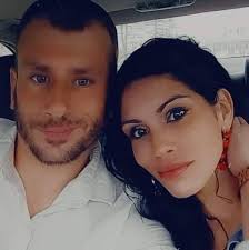 Why is the Spark app showing expired insurance and cancelling orders?