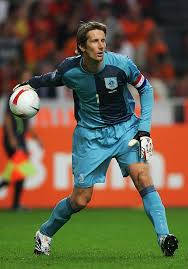 Сам сульшер еще ни разу не проиграл с «мю». Edvin Van Der Sar Edwin Van Der Sar Niderlandy Ayaks Yuventus Fulhem Manchester Yunajted Man Utd Squad Goalkeeper Long Sleeve Tshirt Men