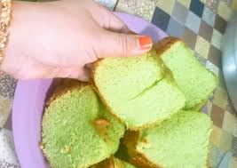 Baking powder sendiri sejatinya lebih cocok untuk digunakan membuat adonan kue yang dikukus. Resep Rahasia Bolu Pandan Baking Pan Tanpa Sp Tanpa Bp Super Lembut Resep Masakanku