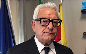 Emanuele mancuso si è poi soffermato sulle modalità degli incontri fra lo stesso e lo zio luigi mancuso per evitare di essere ripreso dalle telecamere della vicina stazione dei carabinieri di limbadi. Addio A Salvatore Mancuso Il Manager Santagatese Scomparso Nella Notte Sant Agata Informa