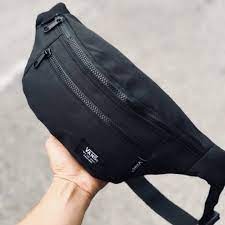 A bathing.ape mockbook spring 2021 + camo waist bag ‼‼ rm1xx/= termasuk postage ‼ click sini terus jika berminat www.wasap.my/819085674616 #janggutjapanbundle. Vans Waist Bag Malaysia Cheap Online