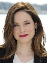 Caroline Dhavernas's Instagram, Twitter & Facebook