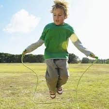 Estos juegos de contar para niños son una actividad para trabajar la noción de correspondencia, propiedad por la cual los niños reconocen conjuntos además de las nuevas técnicas, ahora las metodologías modernas para dicho cometido llegan al mundo online, como juegos de contar los. 20 Ideas De Juegos Juegos Juegos Tradicionales Mexicanos Juegos Tradicionales