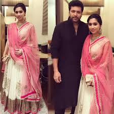 Meet The Stylish Wife Of This Popular South Celebrity Keep Me Stylish Fashion Indian Celebrities Trendy Sarees