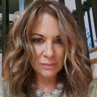 Anna Carbone's Instagram, Twitter & Facebook