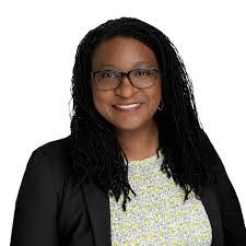 Pauline Dow's Instagram, Twitter & Facebook