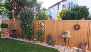 Sichtschutz für den garten kunststoff. Sichtschutzzaun Aus Kunststoff Beliebte Farben Und Dekore